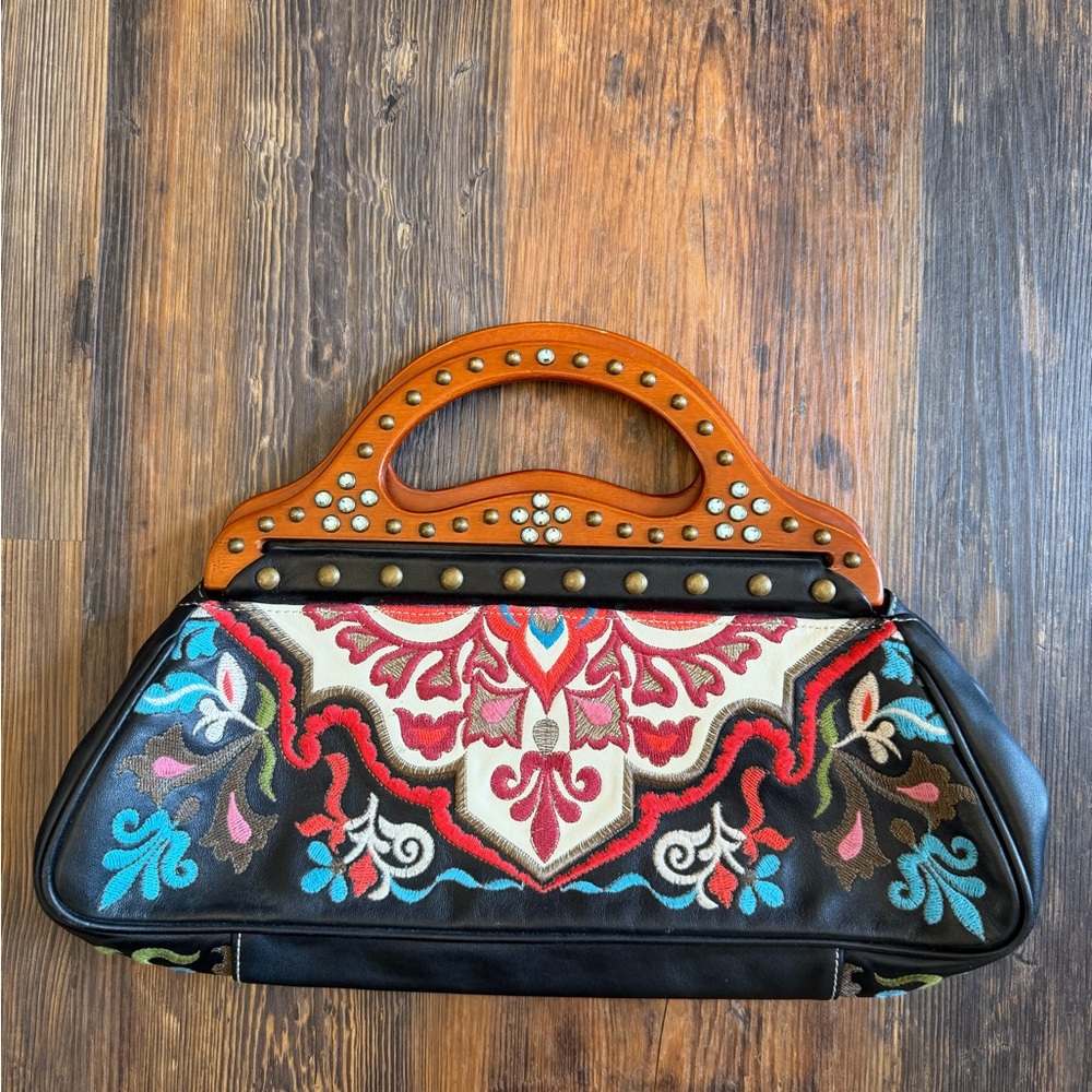 Y2K Isabella Fiore Embroidered Leather Clutch Bag with Wooden Handles